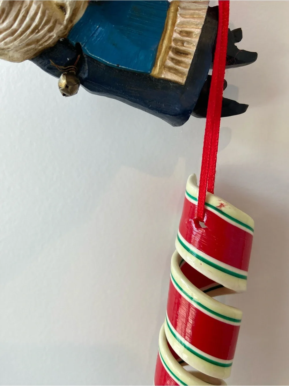 2 mismatched christmas holiday ornaments